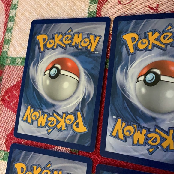 Pokemon TCG Venipede/Whirlipede/Scolipede Bundle (13 Cards) - Picture 13 of 16